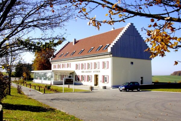 Hotel und Restaurant auf dem Aussichtspunkt Witthoh